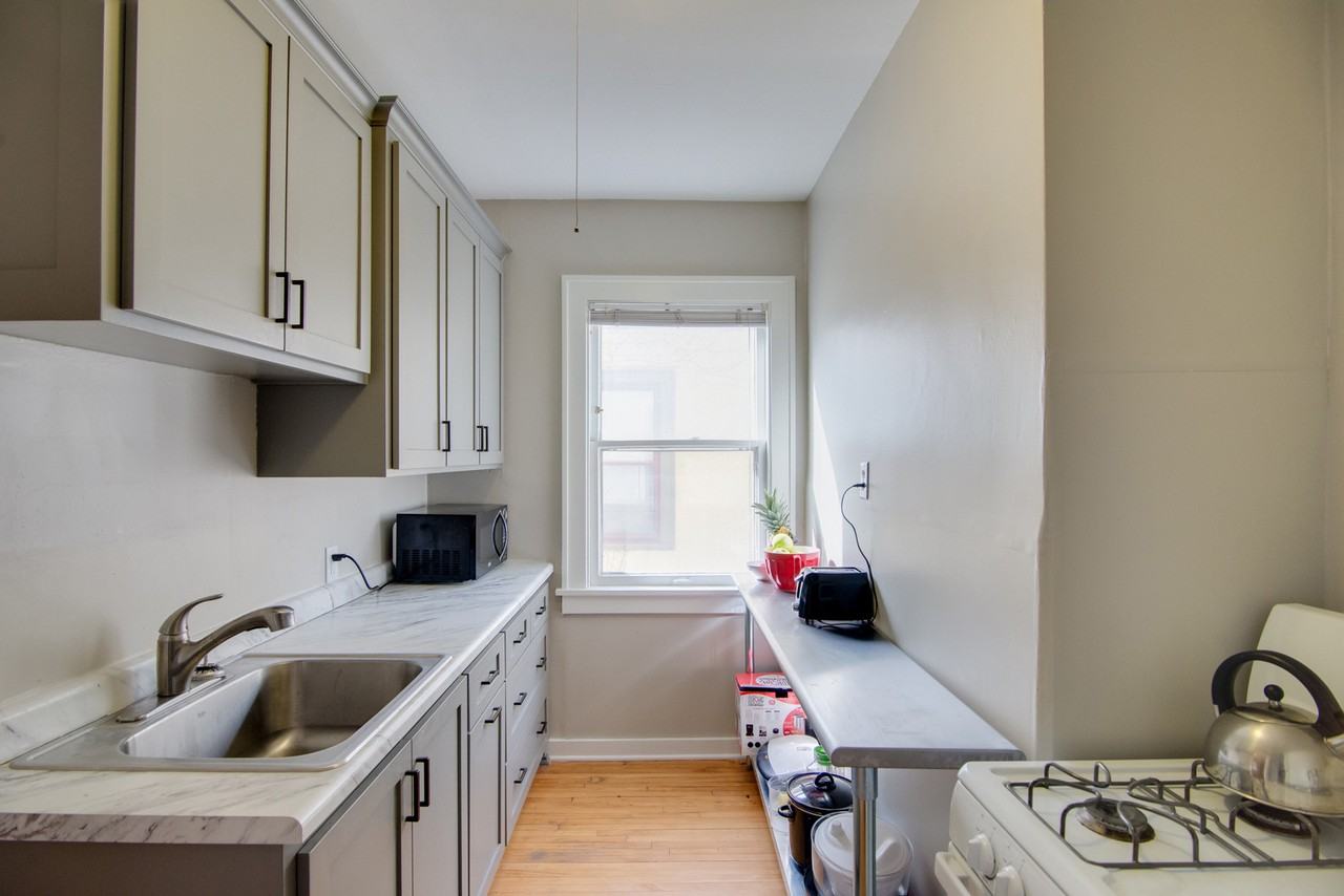 3220 Lyndale - Photo 7 of 14