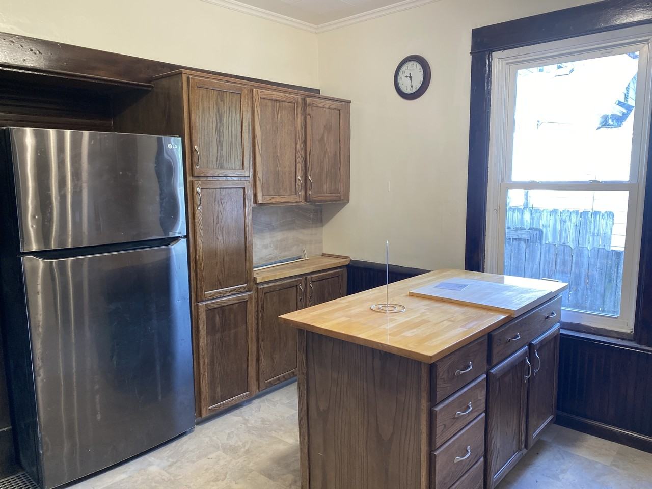 175 West 15th Street - Photo 3 of 22