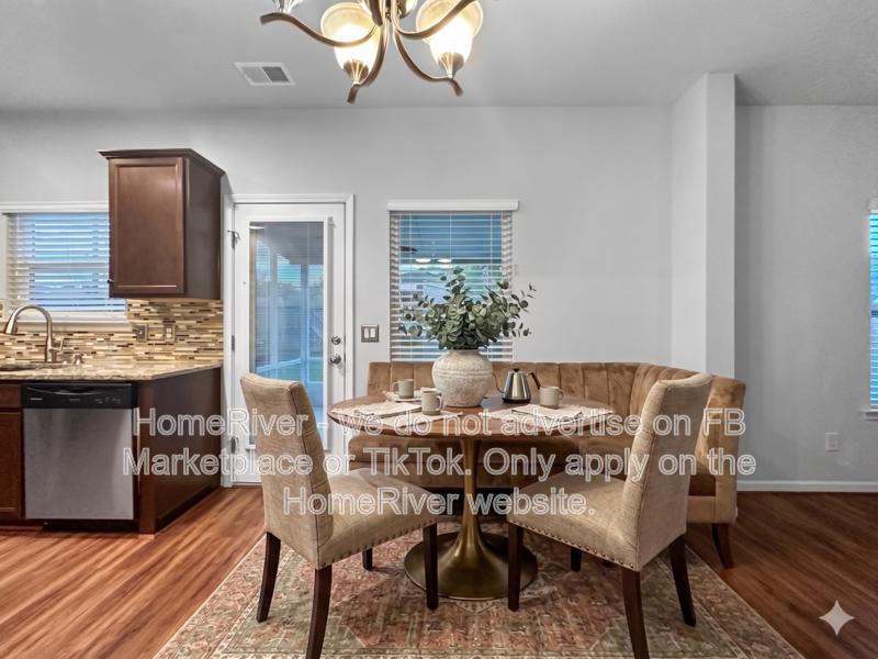 228 Renford Rd - Photo 3 of 24