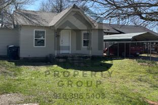 1438 Ne 27th St - Photo 1 of 1