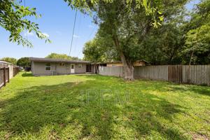 featured image of 717 E Jim Hogg Ave