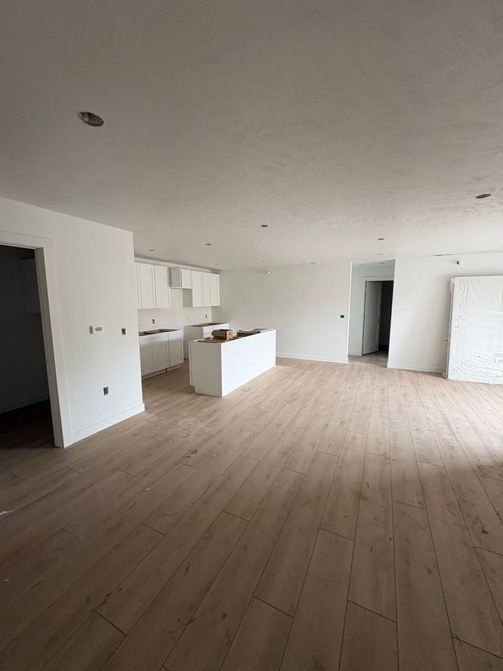 Worthington Apartments - Photo 3 of 14