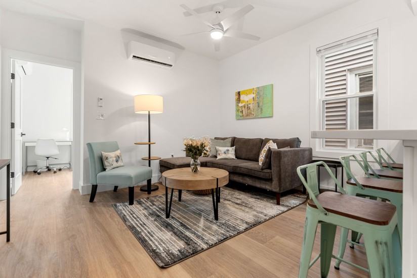 1 Bed / 1 Bath Apartment in South Boston - Photo 3 of 17