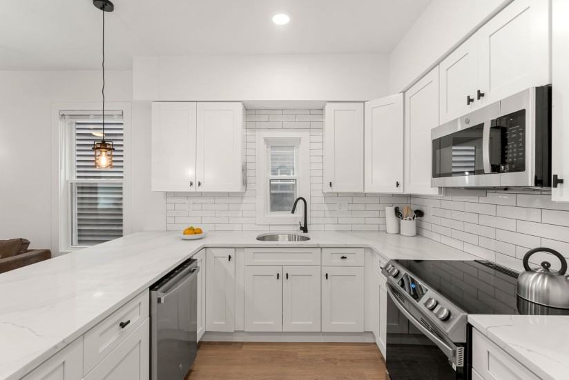 1 Bed / 1 Bath Apartment in South Boston - Photo 4 of 17