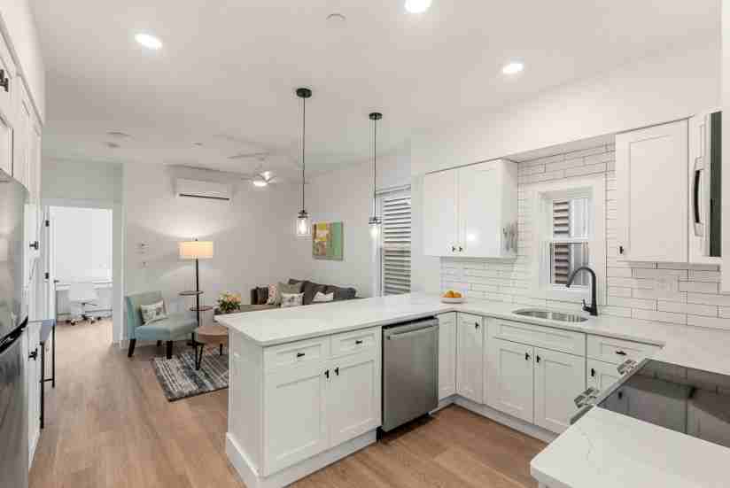 1 Bed / 1 Bath Apartment in South Boston - Photo 5 of 17