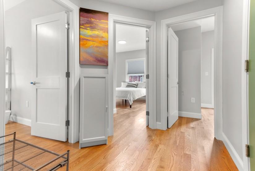 1 Bed / 1 Bath Apartment in East Boston - Photo 4 of 17