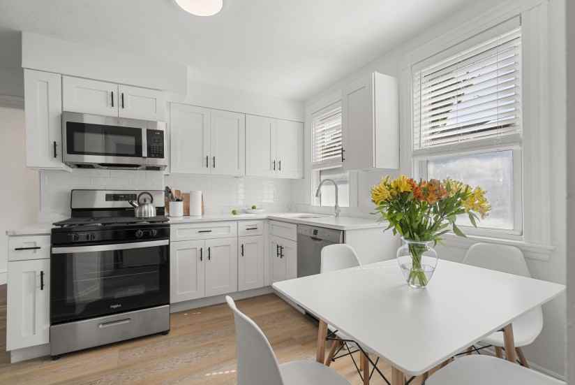 1 Bed / 1 Bath Apartment in Jamaica Plain - Photo 2 of 15