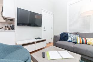 1 Bed / 1 Bath Apartment in East Boston - Photo 1 of 1