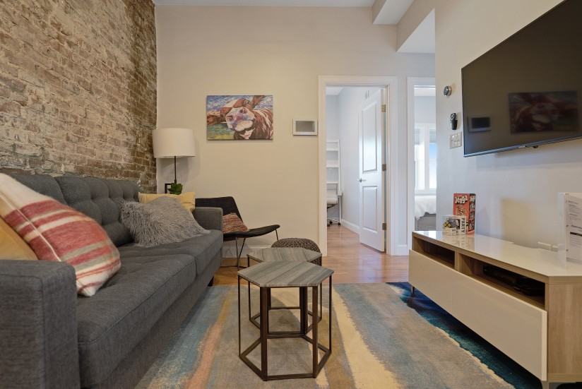 1 Bed / 1 Bath Apartment in East Boston - Photo 3 of 24