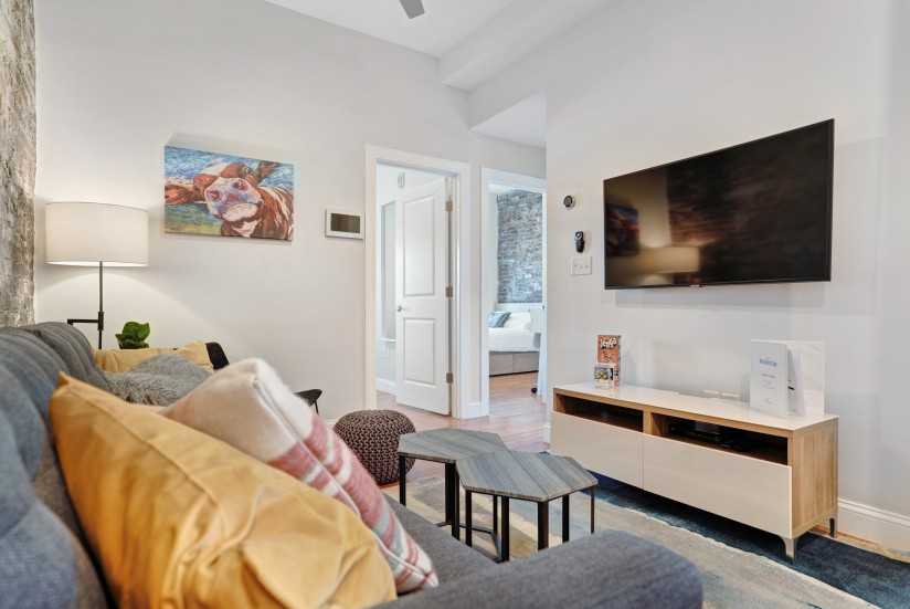 1 Bed / 1 Bath Apartment in East Boston - Photo 5 of 24