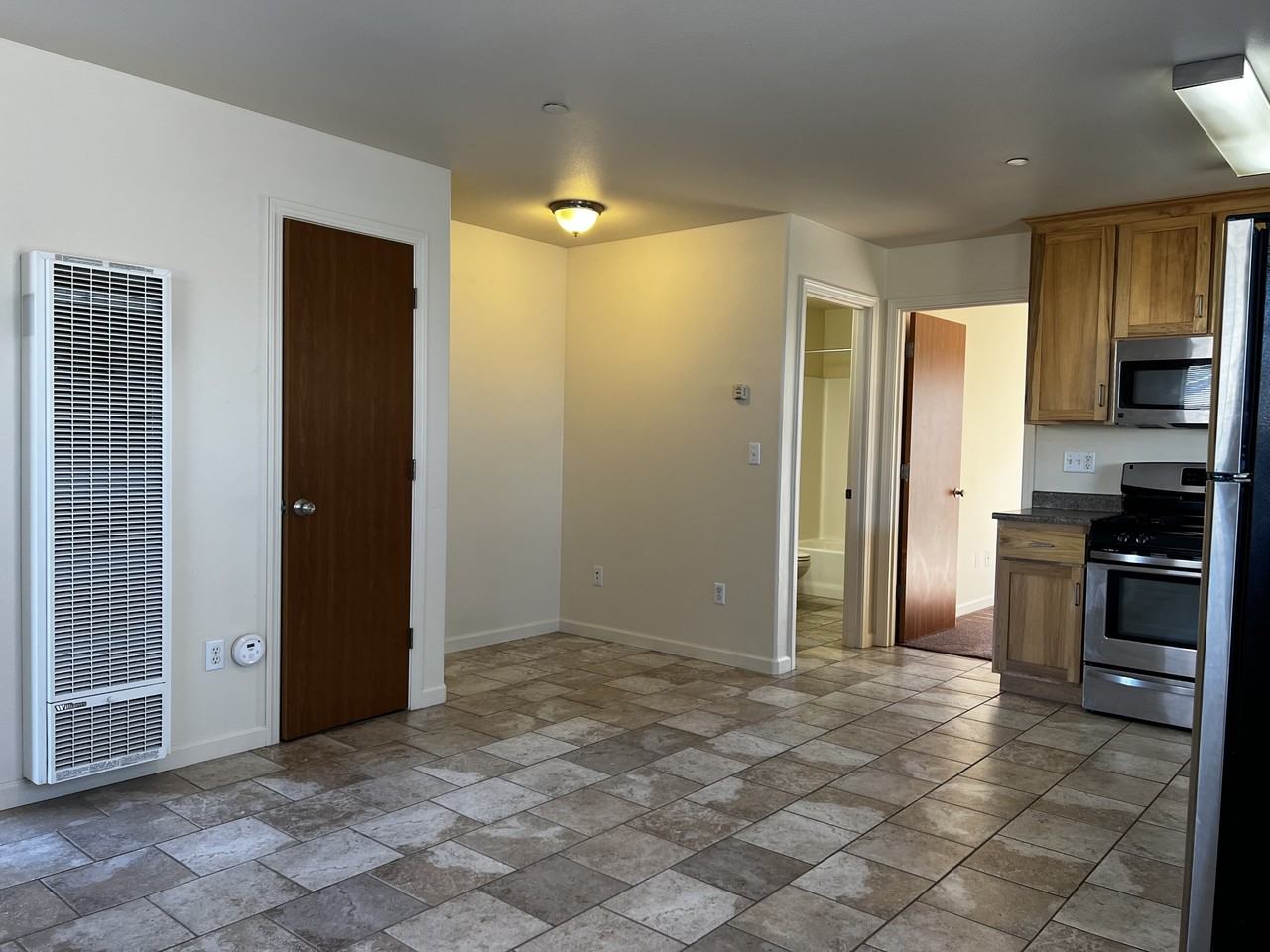 1640 Margo Lane A - Photo 3 of 7