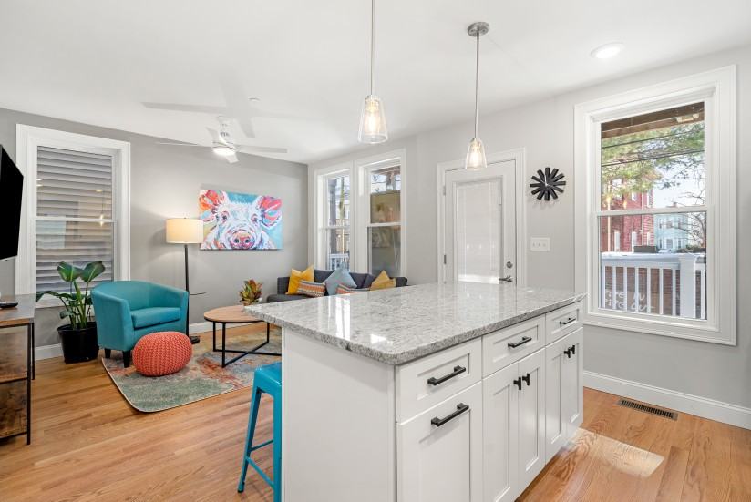 1 Bed / 1 Bath Apartment in East Boston - Photo 4 of 28