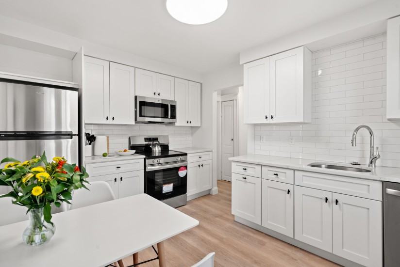 1 Bed / 1 Bath Apartment in Dorchester - Photo 2 of 17