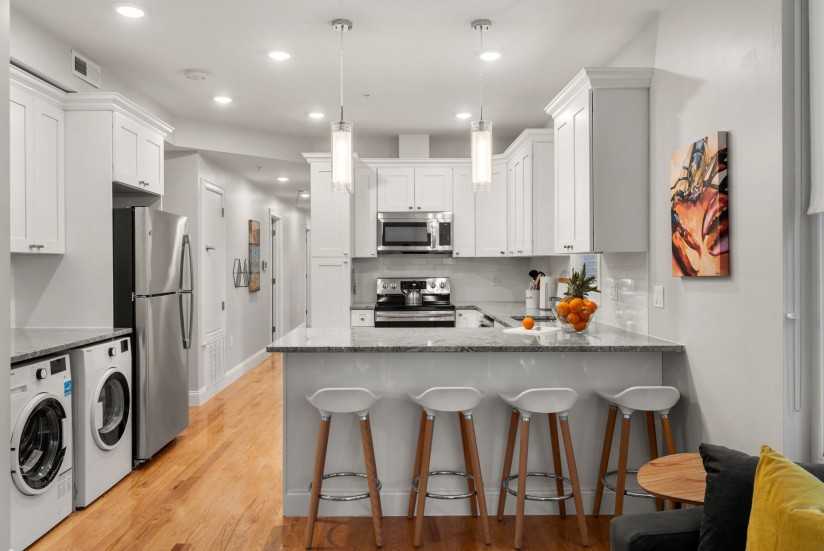 1 Bed / 1 Bath Apartment in South Boston - Photo 5 of 23