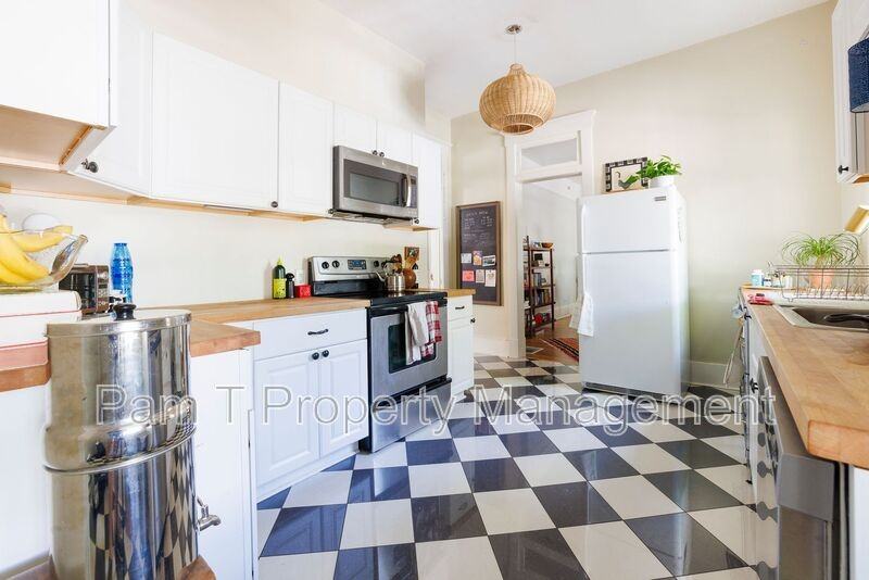 2202 Bull St - Photo 5 of 12
