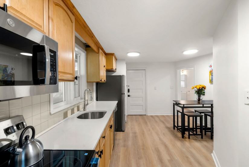 1 Bed / 1 Bath Apartment in Jamaica Plain - Photo 5 of 15