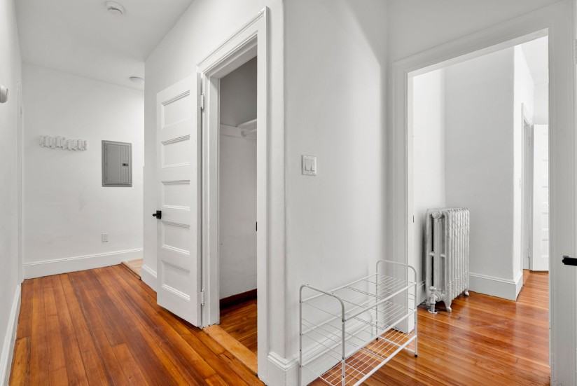 1 Bed / 1 Bath Apartment in Jamaica Plain - Photo 7 of 15