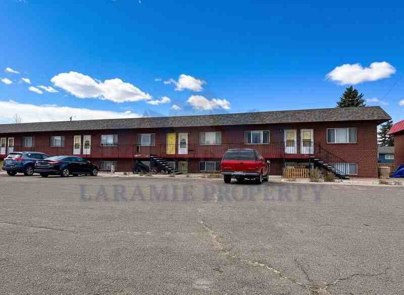 706 Downey St #24