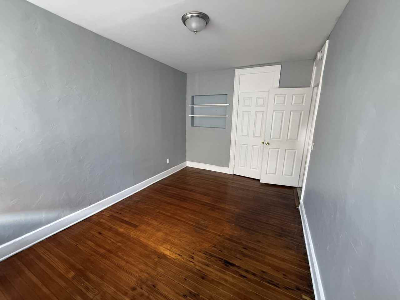 205 Lake Avenue - Photo 5 of 8