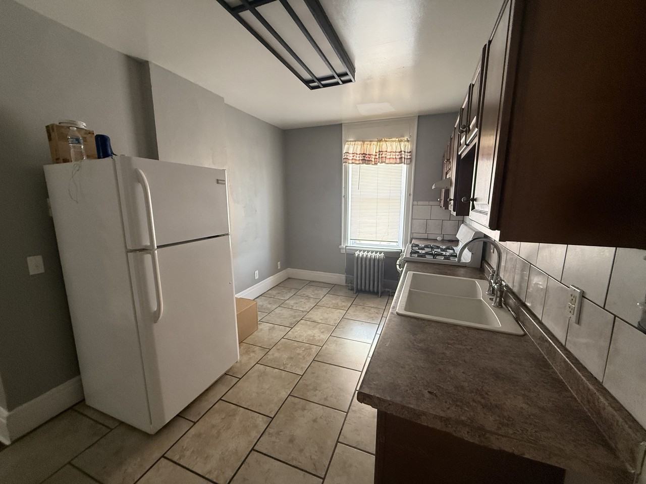 205 Lake Avenue - Photo 6 of 8