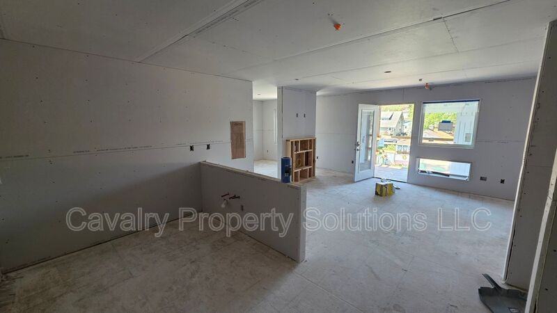 1209 Commonwealth Ave - Photo 2 of 15