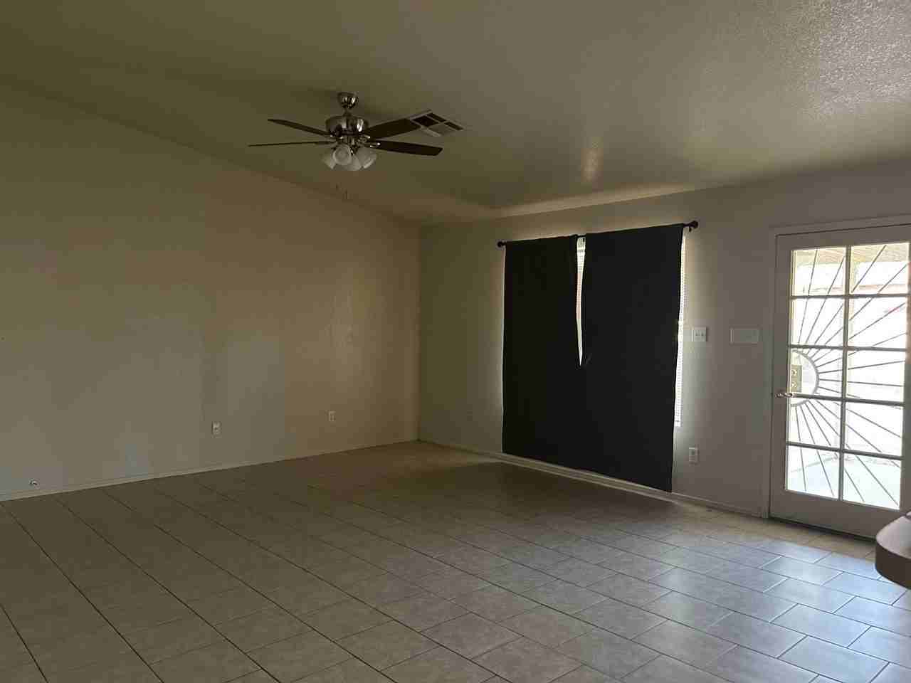 2629 S Betsy Ave - Photo 2 of 19