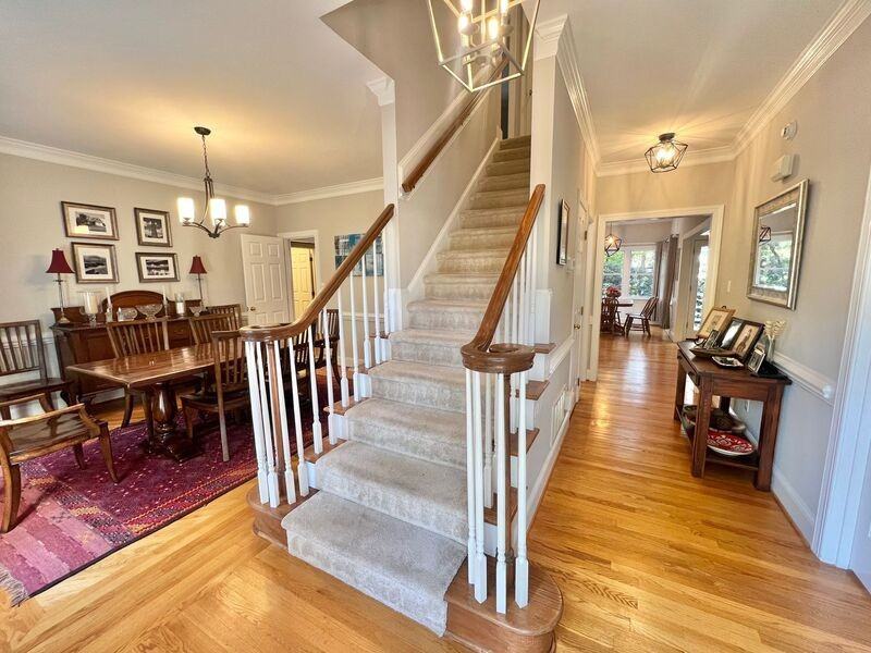 9105 Kirkhill Dr - Photo 2 of 36