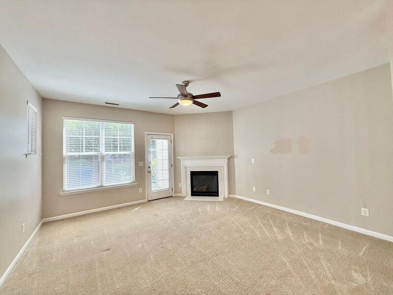 3021 Parkersburg St - Photo 2 of 26