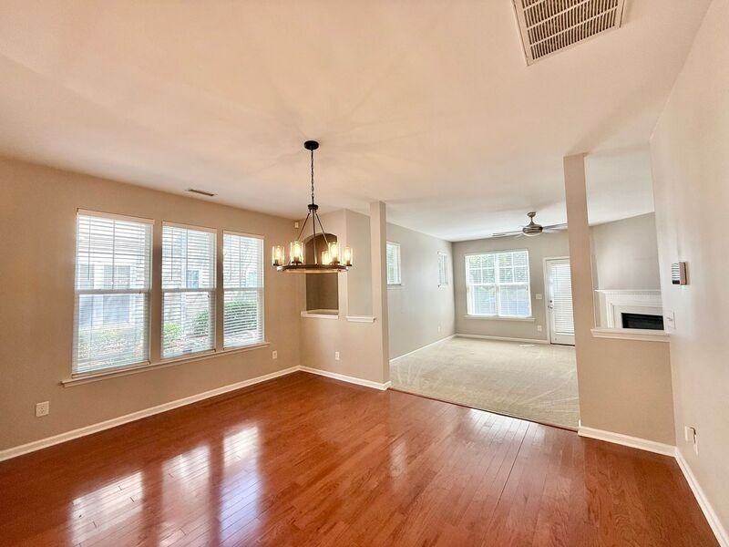 3021 Parkersburg St - Photo 6 of 26