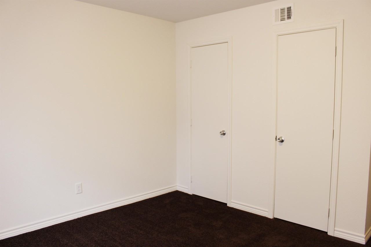 American Village Apartments - Photo 5 of 50