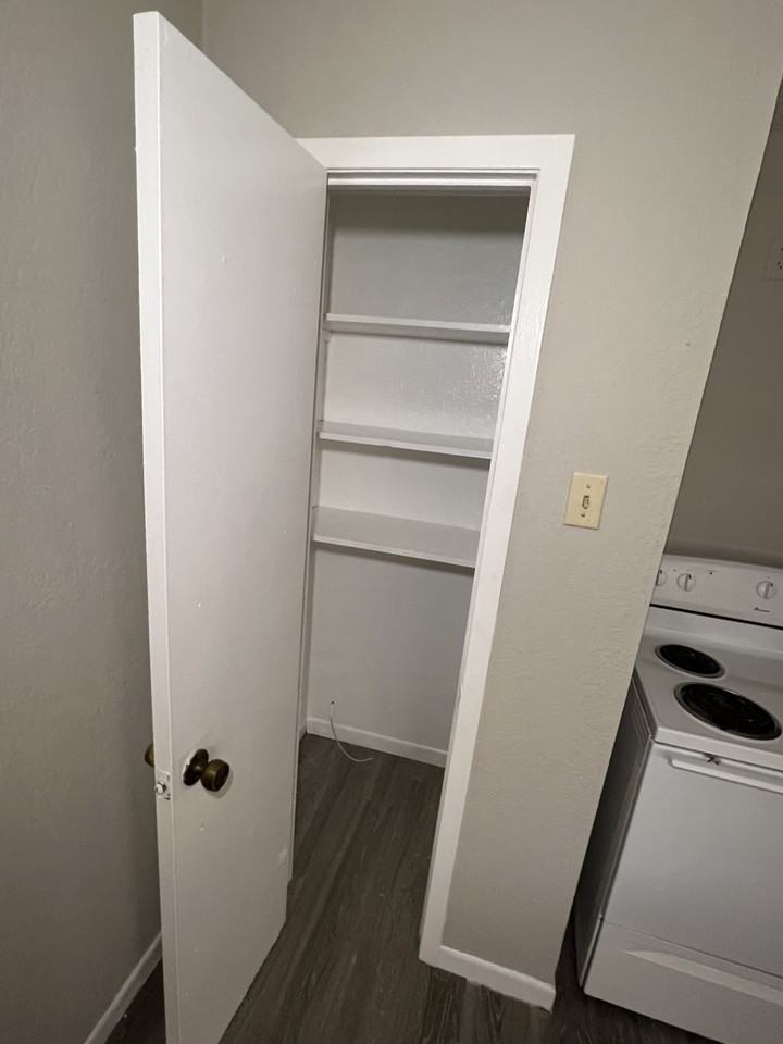 Columbus Avenue 1625 - Photo 3 of 10