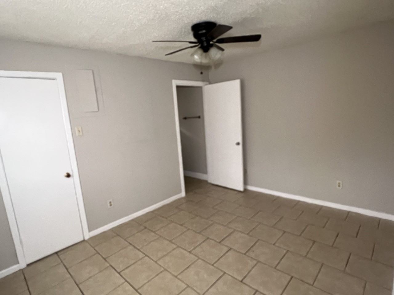 Columbus Avenue 1625 - Photo 6 of 10