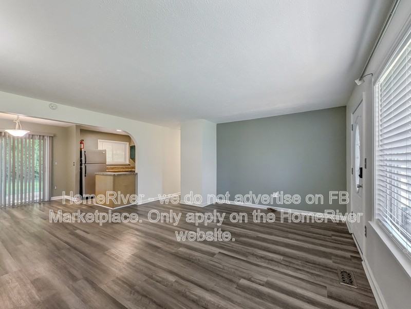 336 Byron Cir - Photo 3 of 18