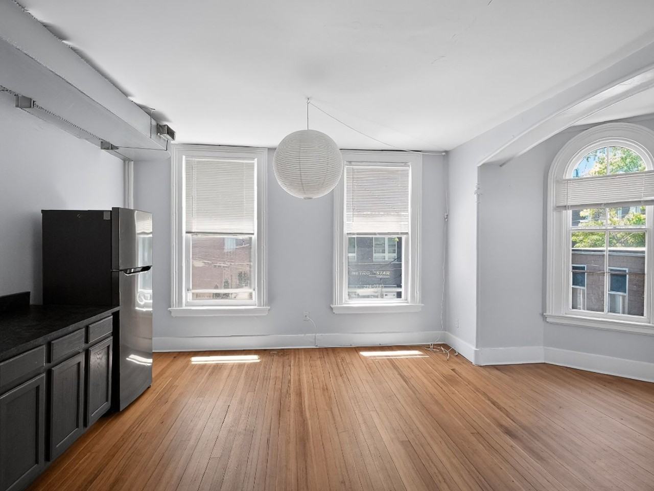 271 Crown Street - Photo 2 of 15