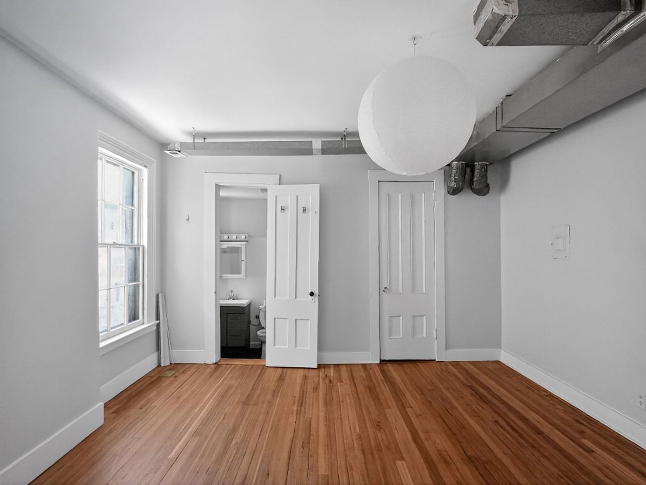 271 Crown Street - Photo 6 of 15