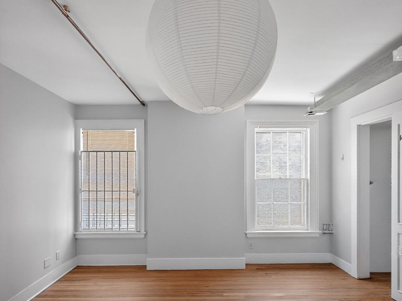 271 Crown Street - Photo 7 of 15
