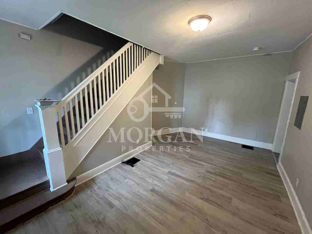 1102 Thornburg Street - Photo 2 of 5