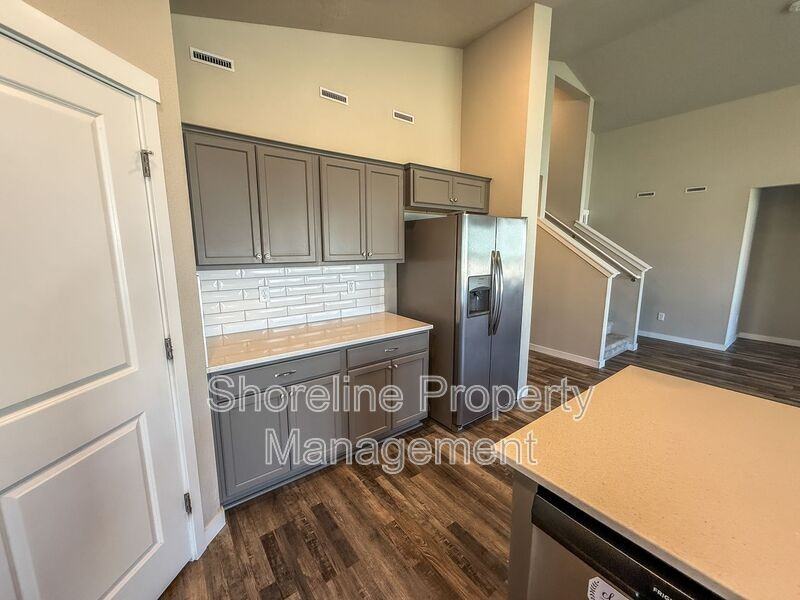 19304 Geneva Way - Photo 6 of 41