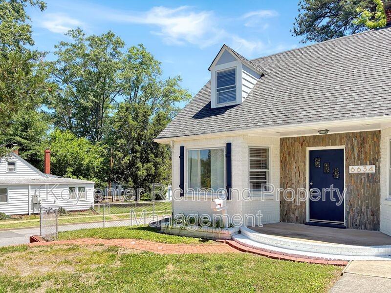 6634 Three Chopt Rd - Photo 2 of 22