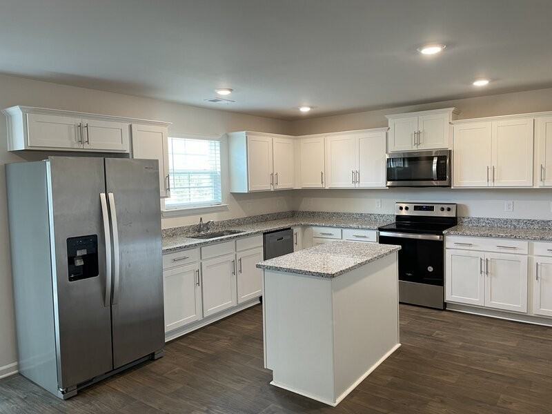 440 Delahays Rd - Photo 2 of 24