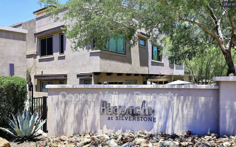 7336 E Vista Bonita Dr
