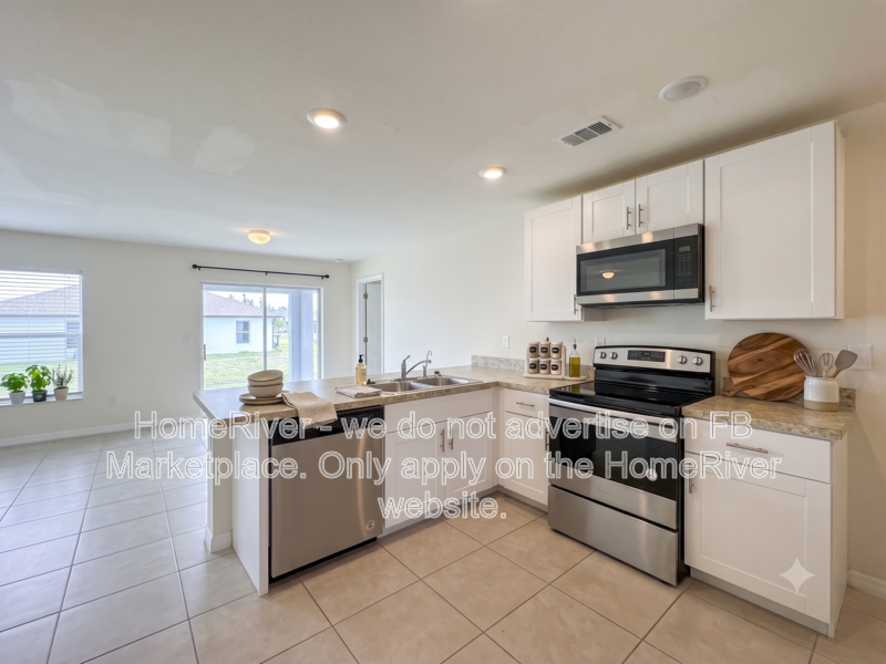 4215 E Gator Cir - Photo 2 of 29