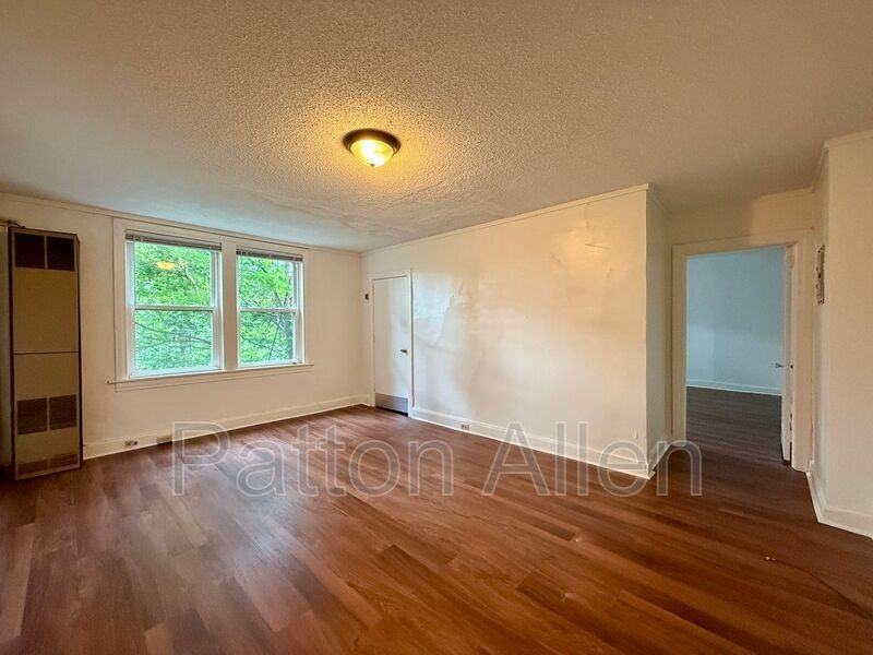 37 Skyview Pl #10 - Photo 3 of 15