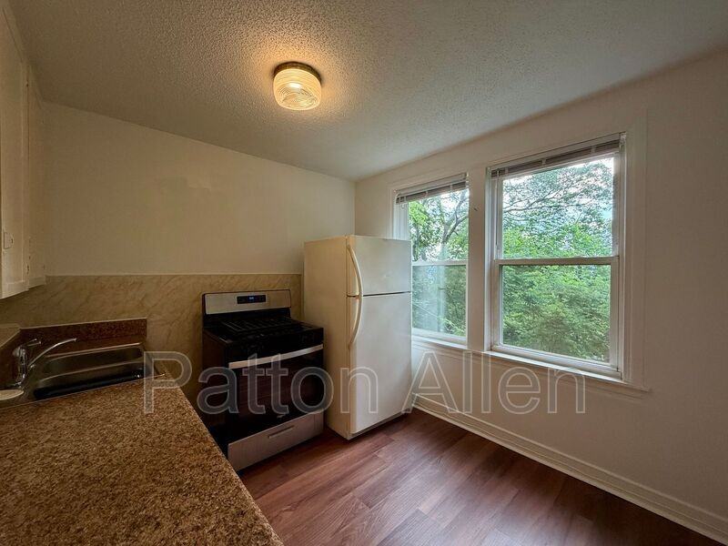37 Skyview Pl #10 - Photo 5 of 15