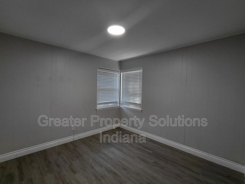7974 White Oak Ln - Photo 5 of 7