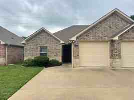 featured image of 9100 Shadow Oak Dr