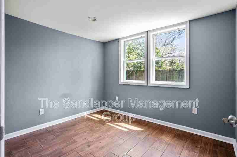 2169 Eleanor Dr #B - Photo 7 of 7