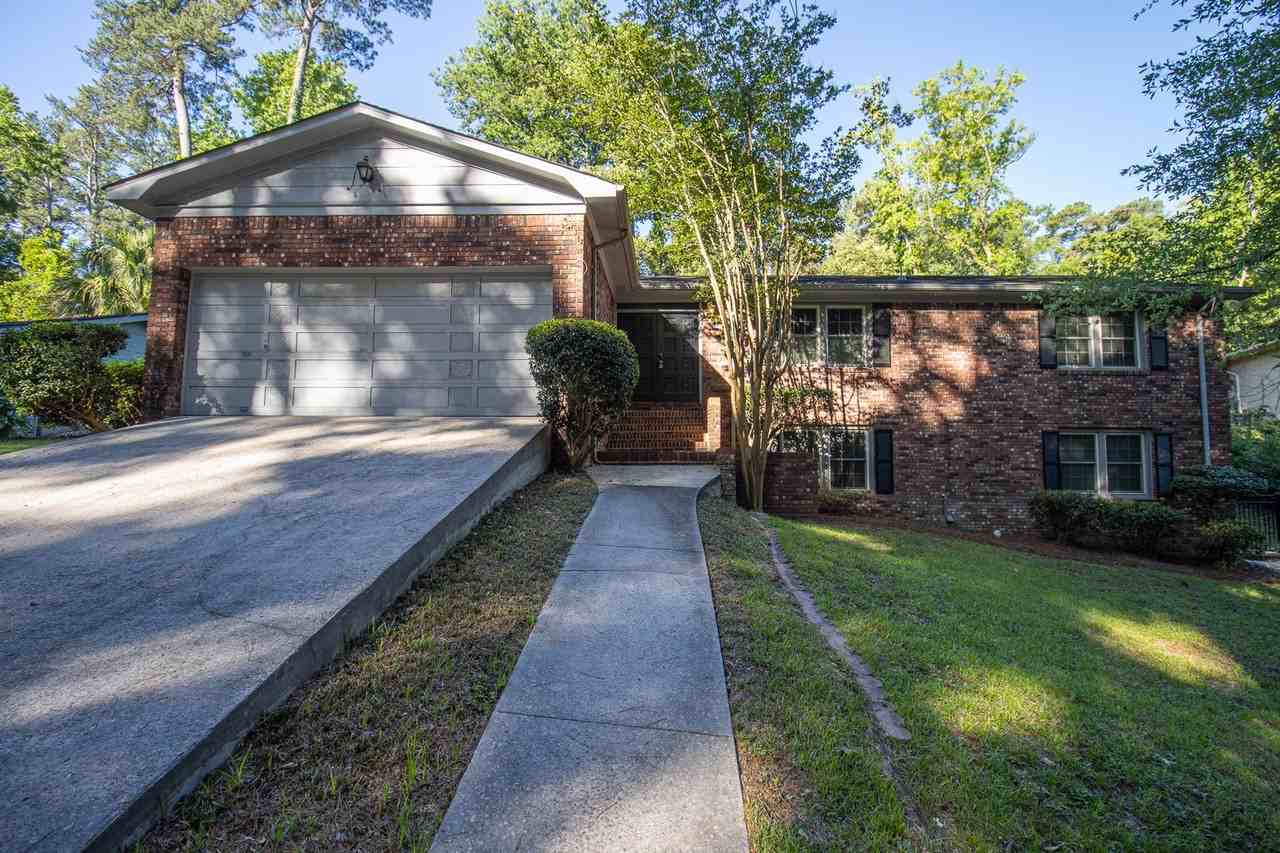 1110 Slann Dr