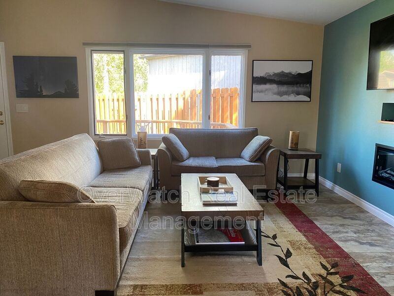 8623 Augusta Cir - Photo 2 of 21