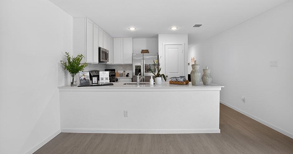 Axis at Veranda Rental Homes - Photo 5 of 14